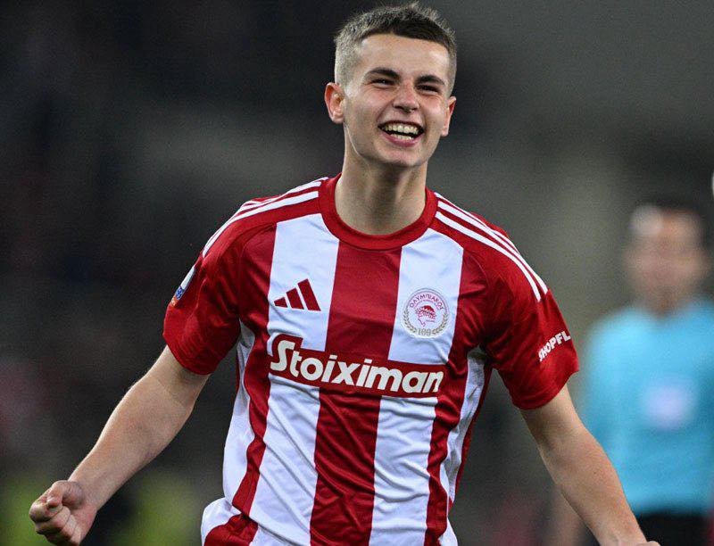 Manchester United & Real Madrid Lead Race for Christos Mouzakitis: Olympiacos Demands €40m