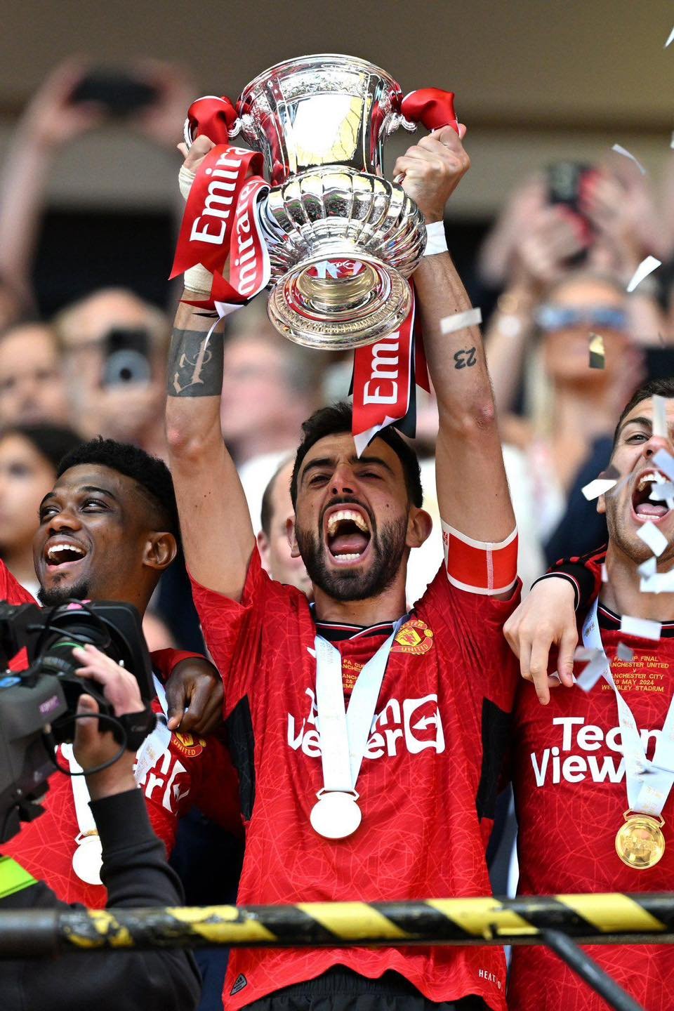 Bruno Fernandes: The Trophy Hunter’s Vow – Unpacking the Captain’s Commitment to Manchester United’s Resurgence